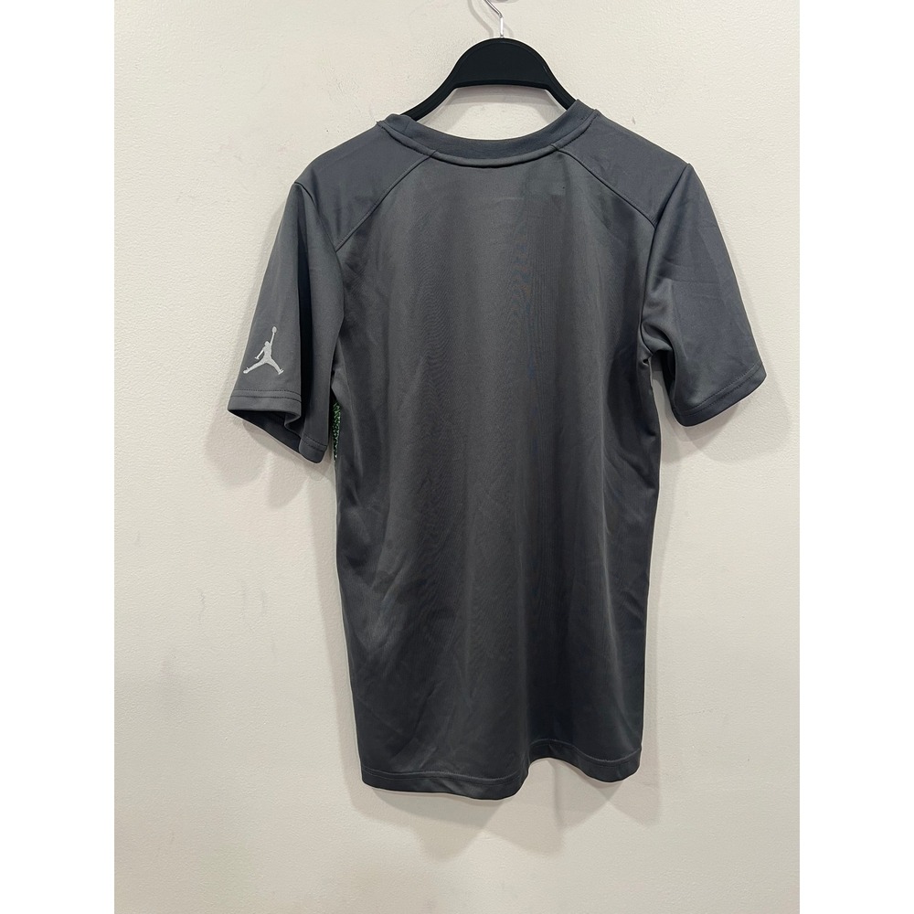Jordan Dri-Fit Shirt Sleeve Graphic T-Shirt Boys Youth Large Gray Green 23 - Picture 2 of 8
